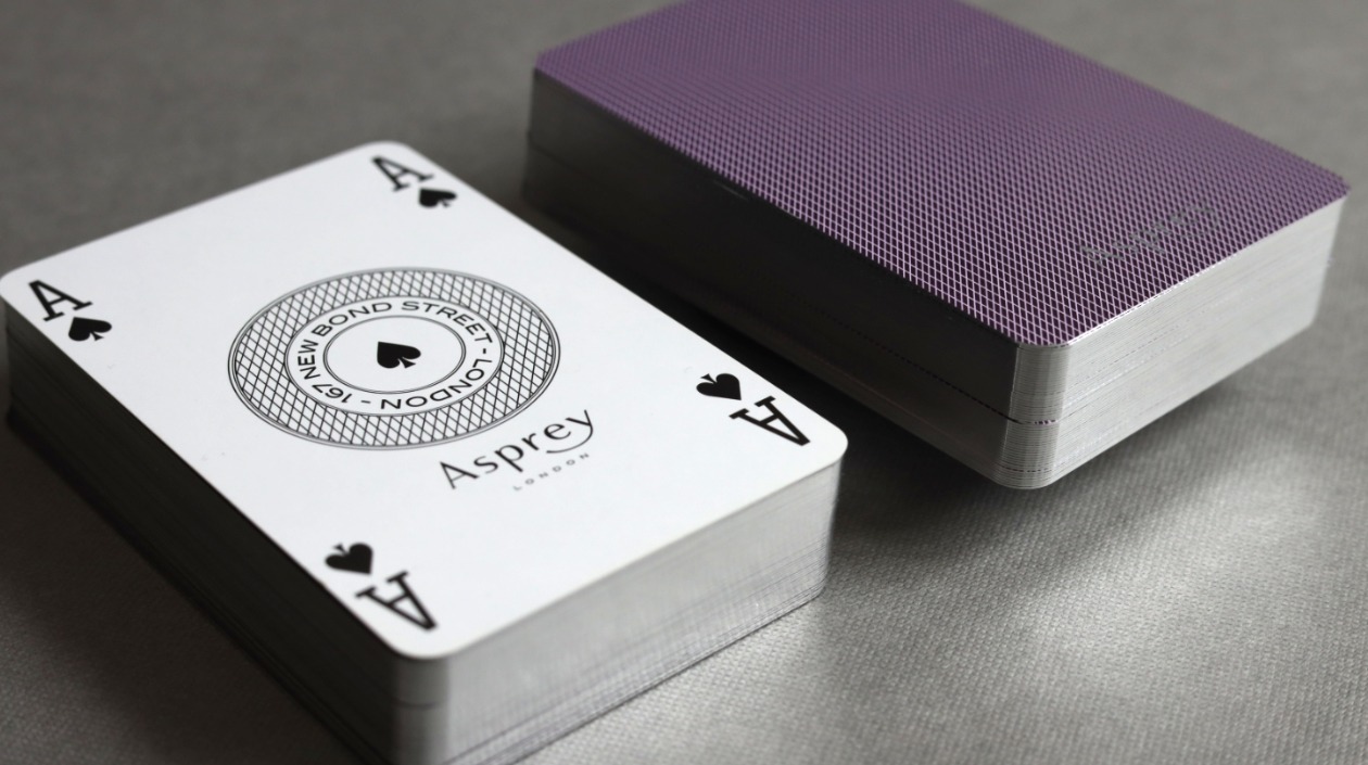 Asprey edge gilded playing cards